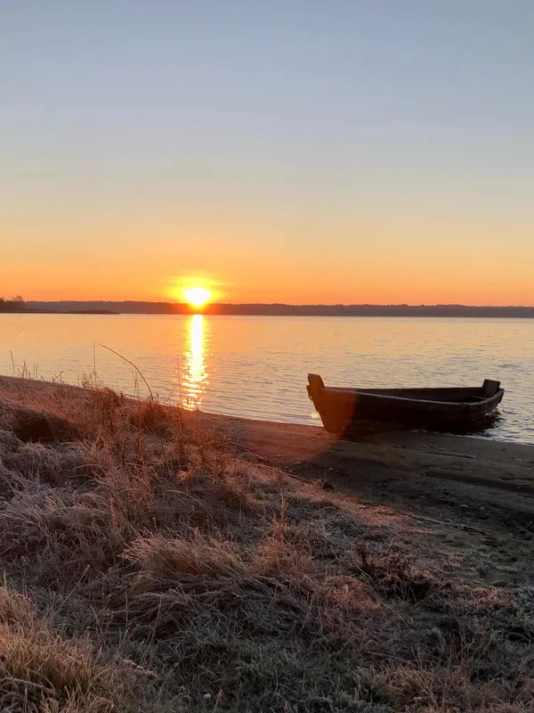 Показали, який вигляд взимку має Світле море на Волині (фото)