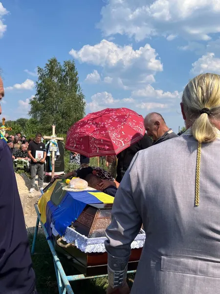 На Волині попрощалися із загиблим Героєм Віталієм Вороб'єм (фото)