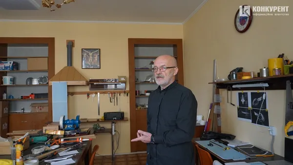 Космічні кораблі, будівлі, літаки: у серці Луцька підлітки можуть навчитися моделюванню