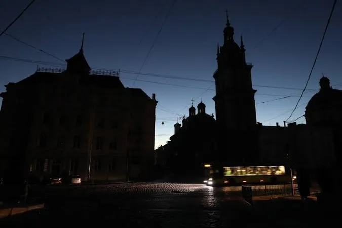 💡 В Україні знову вводять графіки відключень світла
