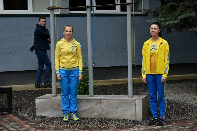 У Луцьку урочисто підняли Олімпійський прапор (фото)