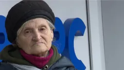 Пенсіонерка у Луцьку не може отримати «Зимову підтримку», бо у неї немає смартфона (відео)