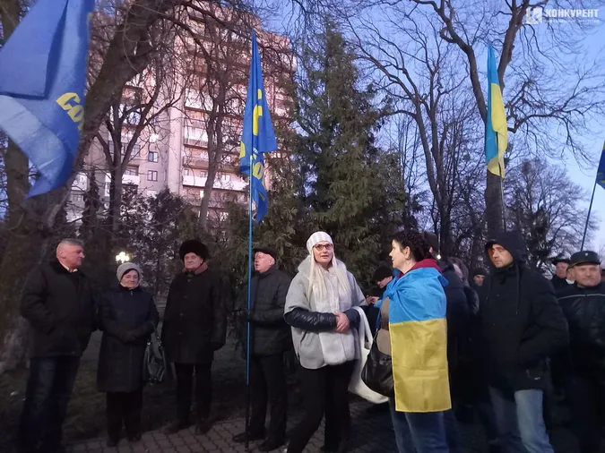З волинкою та барабанами: у Луцьку пройшов «Марш правих традицій» (фото, відео)