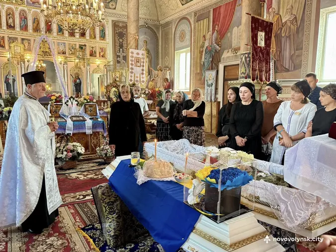 У громаді на Волині попрощалися із молодим воїном Денисом Молчанюком (фото)