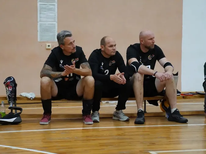 Луцькі ветерани вибороли друге місце на чемпіонаті України з волейболу сидячи (фото)