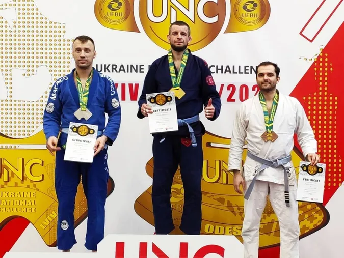 Борець луцького спортклубу привіз нагороди із міжнародних чемпіонатів (фото)
