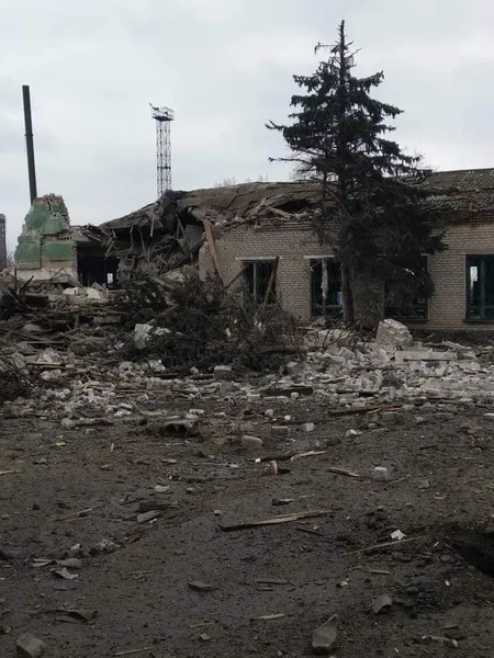 Вітали зі святом цілу ніч: війська рф обстріляли Луганщину (фото)