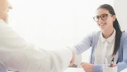 У Луцьку запрошують на роботу: які зарплати (відео)