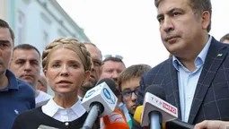 Саакашвілі розповів про стосунки з Тимошенко  