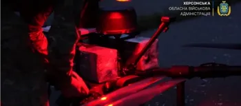 В окупановані Олешки українські військові дронами доставили 4 тонни їжі (відео)