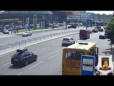 «Не дивився на швидкість, але в мене був зелений», - водій BMW розповів, що сталося