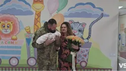 Зворушлива мить: у луцькому перинатальному військовий зустрів новонароджену донечку (фото)