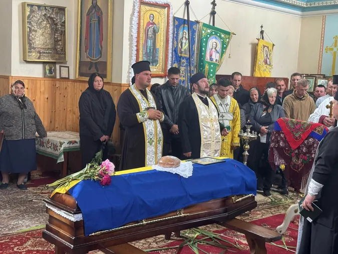 На Волині провели в останню дорогу Героя Андрія Цимбалюка (фото)