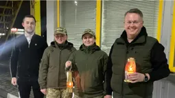 Волинські прикордонники зустріли Благодатний вогонь (фото)