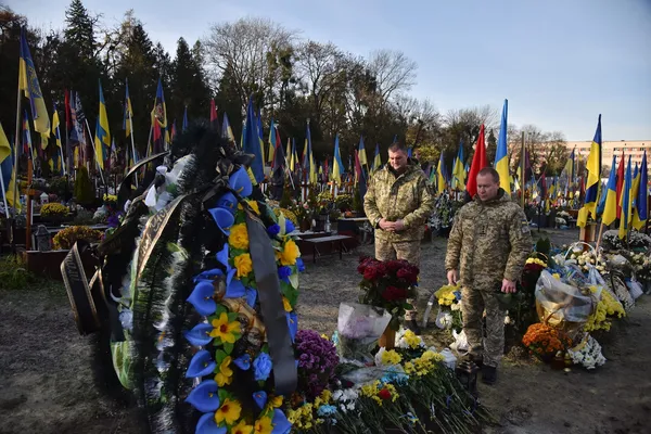 1000 днів великої війни: у Луцьку вшанували памʼять загиблих прикордонників (фото)