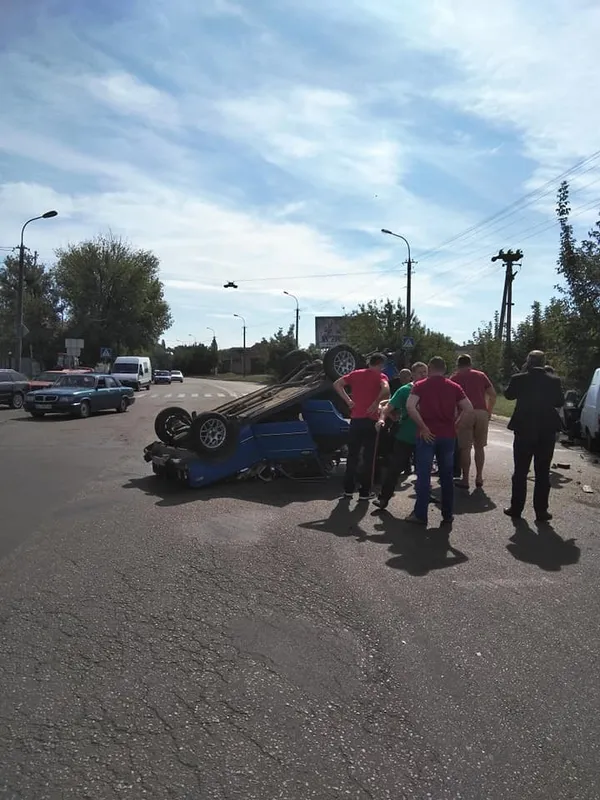 У Луцьку зіткнулися ВАЗ і «Таврія»: є постраждалі (фото)