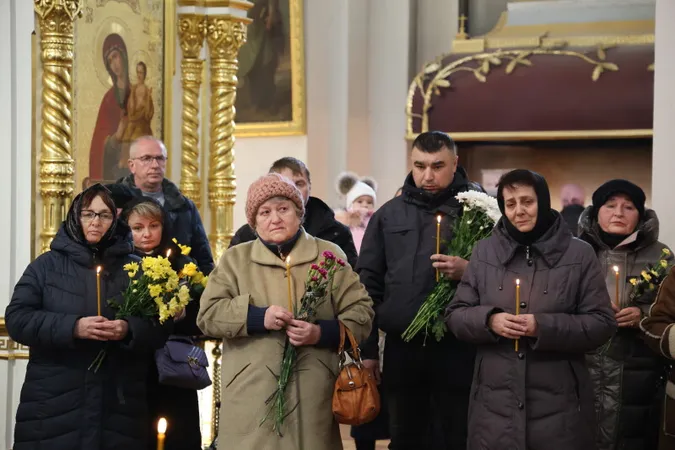 Загинув на Донеччині: у Луцьку попрощалися з Арсеном Цехошем (фото)