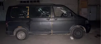 У Луцьку 30 людей розтрощили авто ТЦК та побили двох військових (фото)