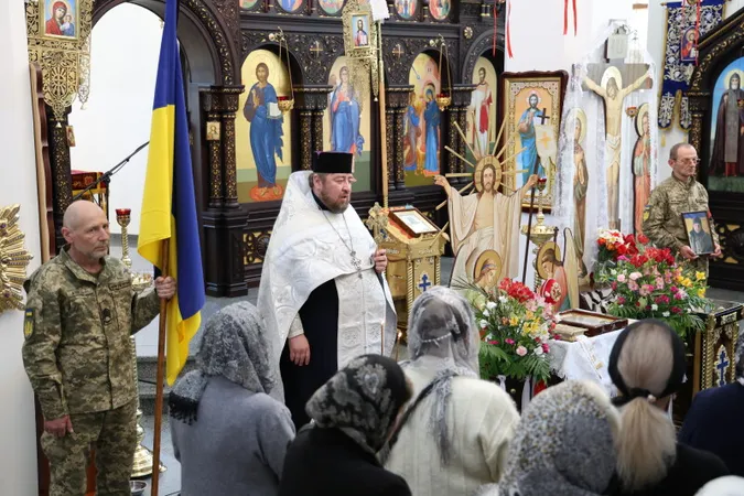 Загинув на Великдень: у Луцьку попрощались з Героєм Олександром Кущем