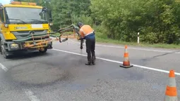 На Волині ремонтують трасу М-07 Київ – Ковель – Ягодин: латають ями та оновлюють розмітку (фото)