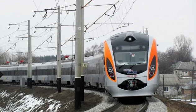 Із Перемишля до Львова та Києва 20 березня пустять спецпоїзди