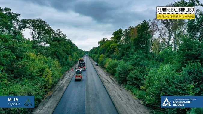На Волині триває ремонт міжнародного автошляху на межі з Рівненщиною (фото)