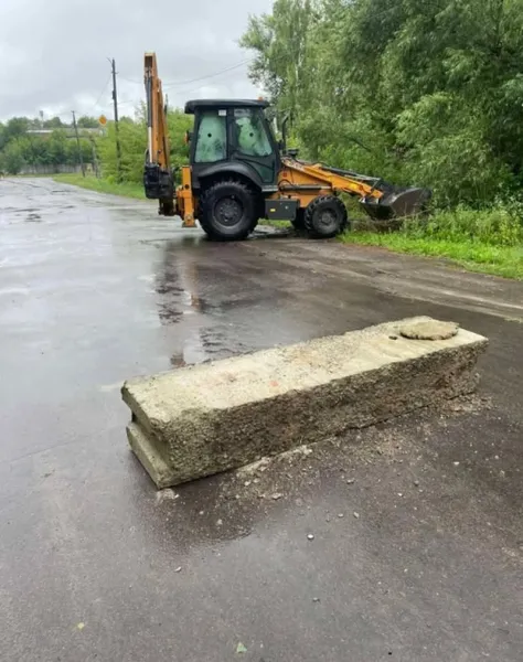У Володимирському районі негода пошкодила міст (фото)