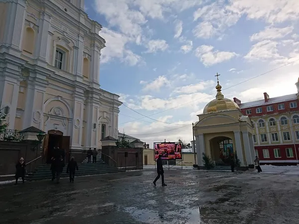 У Луцьку готуються до приїзду Президента (фото, оновлюється)