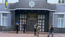До трьох обласних управлінь Нацполіції прийшли з обшуками: що відомо (фото)