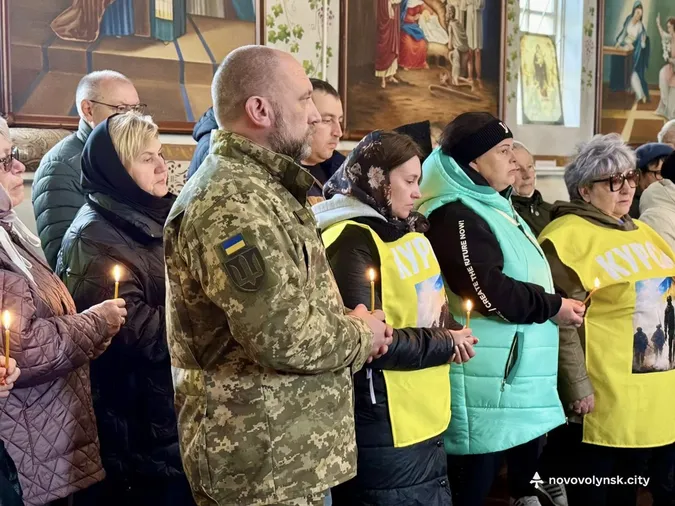 У Нововолинську попрощалися з Героєм Олександром Шпуром (фото)