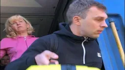 Потяг Ковель-Москва: звільнять начальника і провідницю, що виштовхали пасажира (відео)