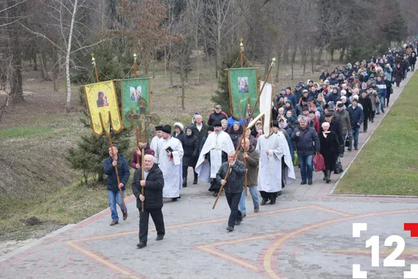 Як занурювалися волиняни в крижану воду (ФОТО, ВІДЕО)