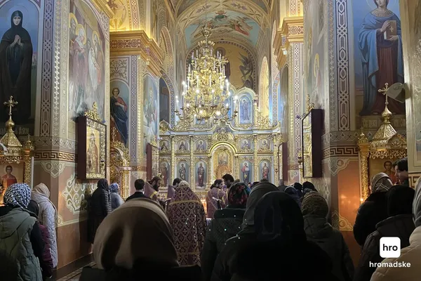 Під час служби в Успенському соборі