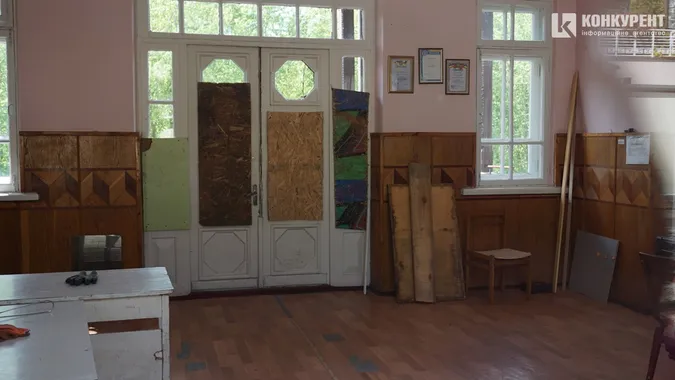 Руїни і закутки дитячої залізниці в Луцьку (багато фото)