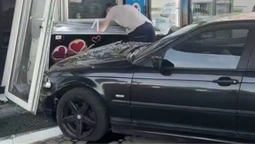 Втікав від поліції та протаранив заправку: на Волині п’яний водій на BMW влетів в АЗС (відео)