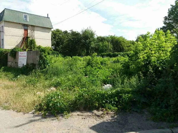 Муніципали перевірили, як косять траву у Луцьку (фото)
