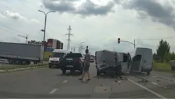 Під Луцьком біля «Епіцентру» – жахлива автотроща: є травмовані (відео)