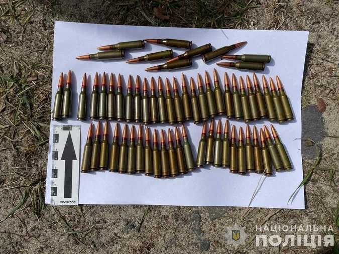 На Волині зловили скутериста з рюкзаком набоїв (фото)