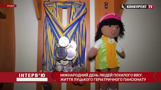 «Тут життя кипить, не кипить – вирує»: інтерв’ю з мешканцями Луцького геріатричного пансіонату (відео)