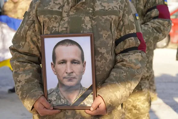 На Волині попрощались з Героєм Віталієм Сідельським (фото)