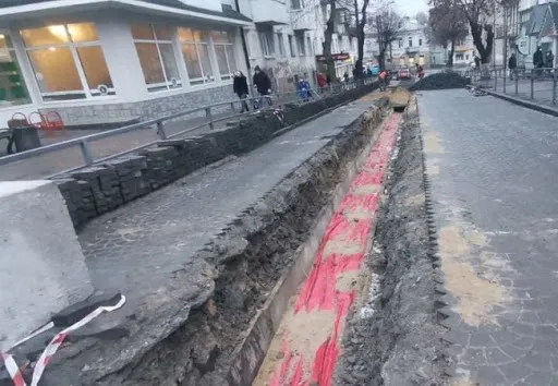 Коли завершаться земляні роботи на вулиці Сенаторки Левчанівської у Луцьку (відео)
