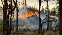 На Волині – масштабна пожежа на деревообробному підприємстві (фото)