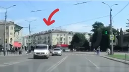 У Луцьку неповнолітній на бусі «розсікав» центром міста (відео)