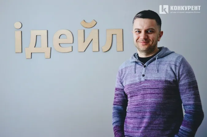 Зникла кава та гроші: подробиці обшуків луцької IT-компанії (фото, відео)