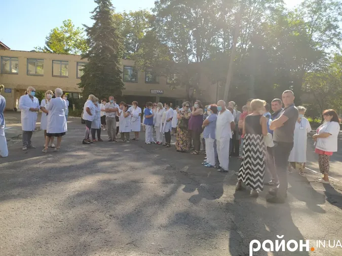 За два місяці – жодної копійки: працівники волинської психлікарні вийшли на протест