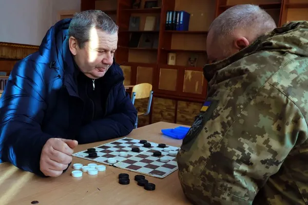 На Волині під час благодійного заходу зібрали 80 тисяч на засоби зв'язку для військових (відео)