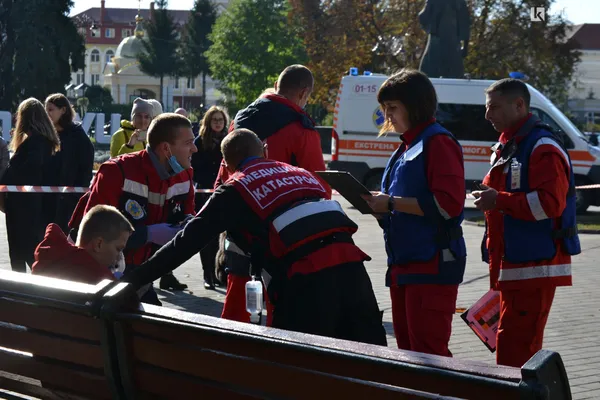У Волинському драмтеатрі хлопчикові «стало зле»: рятували кілька бригад швидкої допомоги