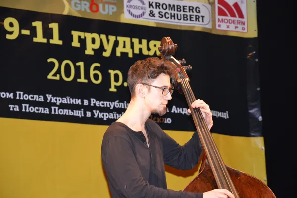 У Луцьку стартував фестиваль «JAZZ BEZ 2016»