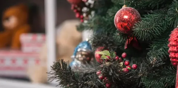 Як цьогоріч не варто прикрашати святкову ялинку: поради