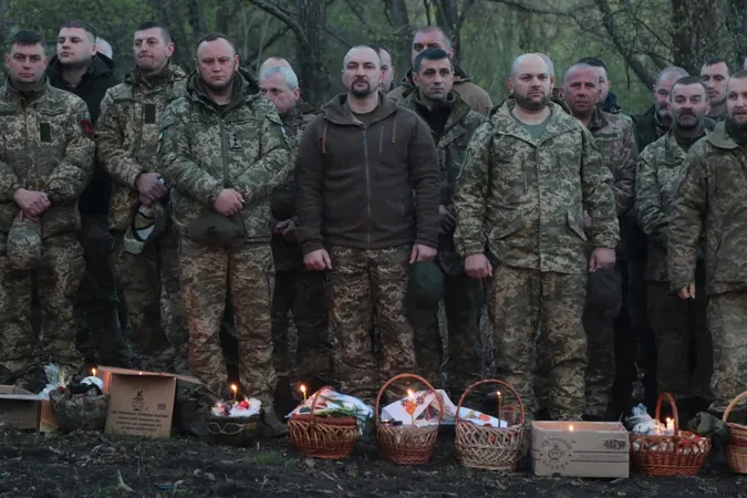 Бійці князівської бригади з Волині відзначили Великдень на фронті (фото)